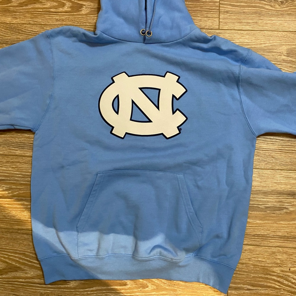 NC sweatshirt perfect condition!